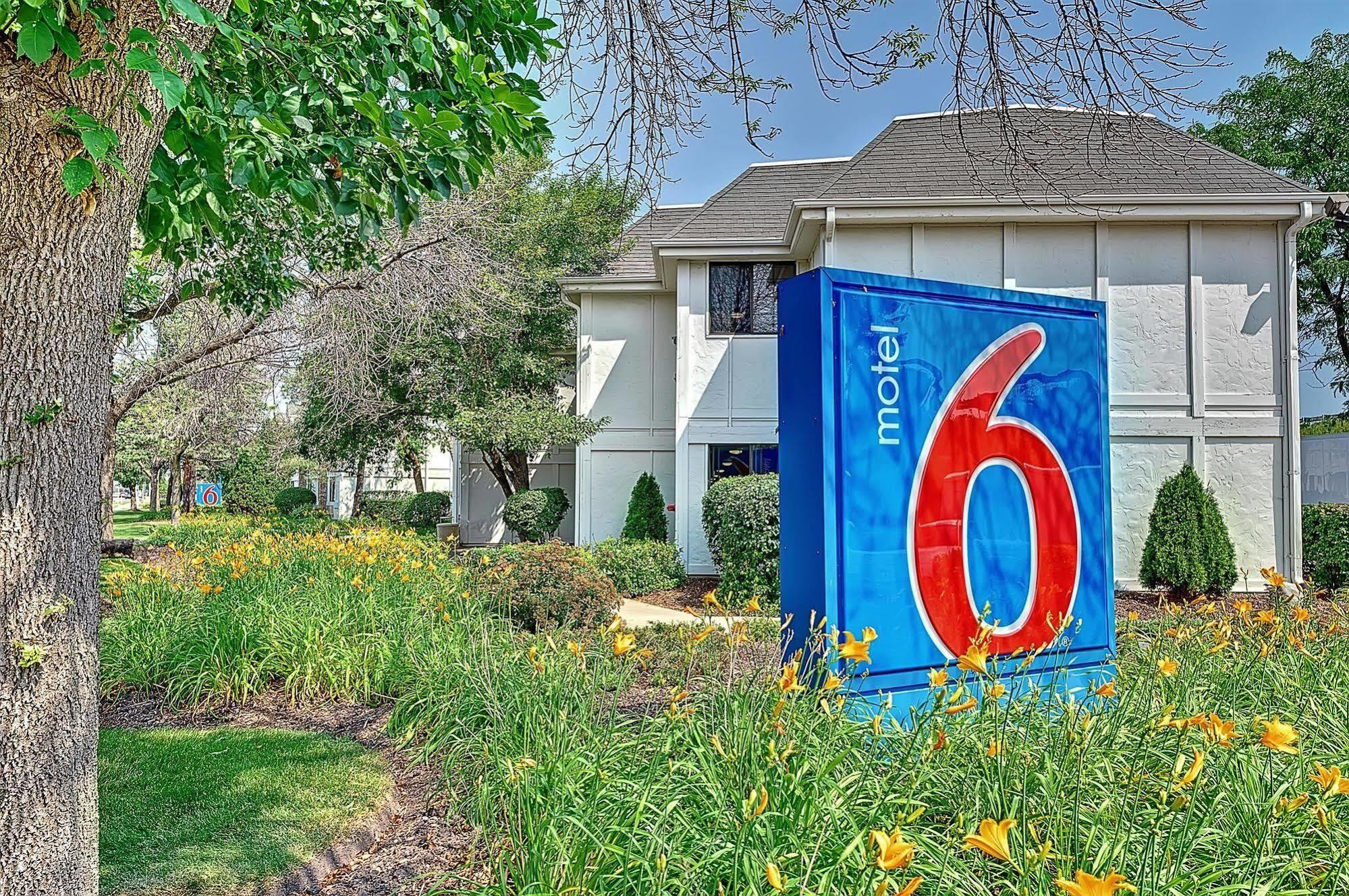 Motel 6-Glenview, Il - Chicago North Екстериор снимка